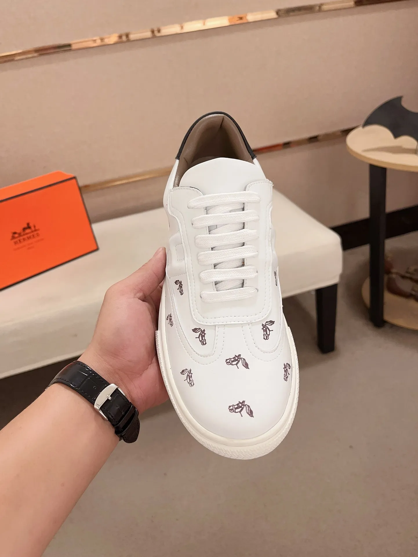 Men's clothing and shoes💰: 420💰《HERMES》【Classic Original Version】Hermès; Top 🔝 Purchasing Agency 🔍🔍Latest 🇺🇸Sold simultaneously at counters, original imported from Italy ▲▲Cow leather▲ ▲Exquisite workmanship (Italian 🇮🇹imported water-dyed 🐂cowhide lining) sole: original sole provided by the original factory, ⚠️exclusive double-layer activity·TPR·rubber·combined molded outsole; Code number: 36-44 (45/46 can be customized, non-refundable)